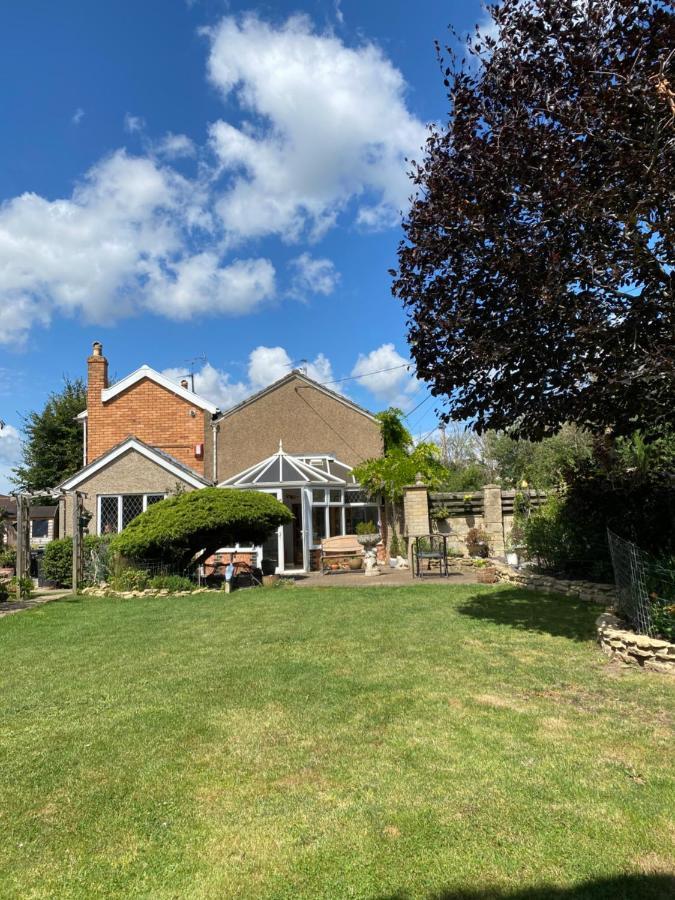Wisteria Cottage Melksham Dış mekan fotoğraf