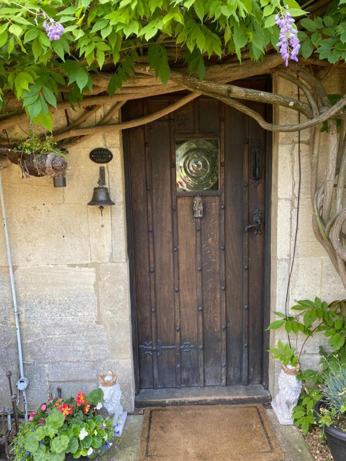Wisteria Cottage Melksham Dış mekan fotoğraf